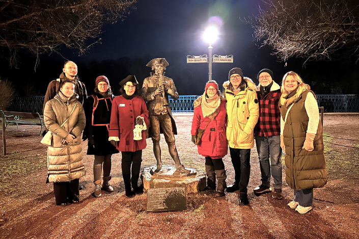 Der Newcomers Day führte diesmal mit einer Stadtpfeiferin durchs weihnachtliche Weilburg.