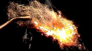 Mehr als ein zündender Funke: Die optimale Benzinexplosion für 10-16 Jährige