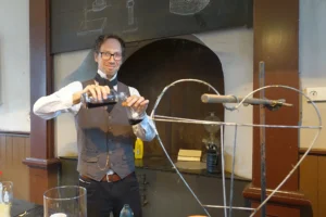 Kindervorlesung „Der kleine Justus und die Chemie”