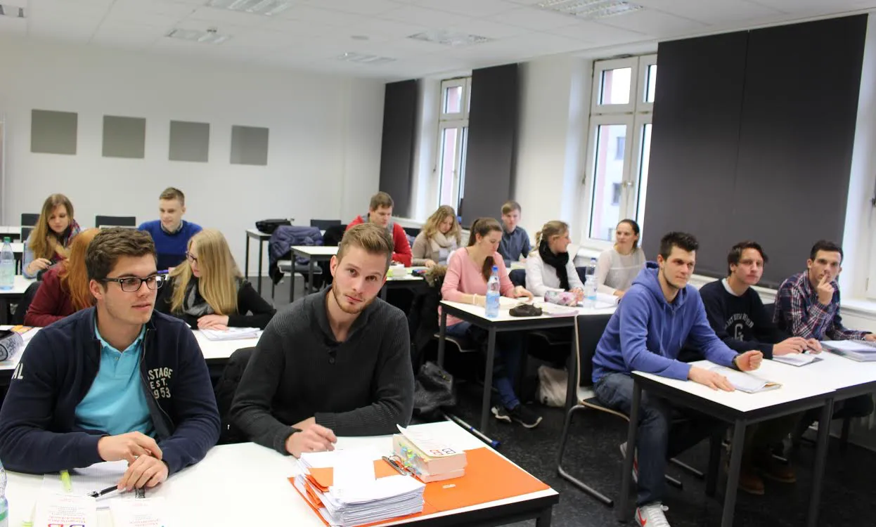 Ähnlich wie auf diesem Bild aus Wetzlar wären auch die Räumlichkeiten der  neuen StudiumPlus-Außenstelle in Limburg eingerichtet. Denn das duale Studienprogramm legt großen Wert auf moderne Infrastruktur. Foto: THM