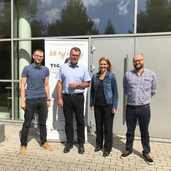 Benjamin Stuchly (v.l.) mit Gründern von munditech 