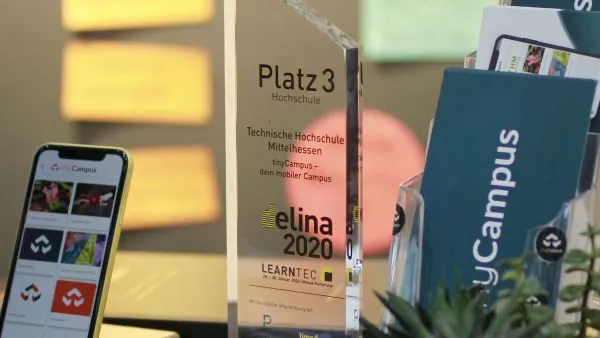 Die Smartphone-App "tinyCampus" belegte beim „delina-Innovationspreis für digitale Bildung“ den dritten Platz. (Quelle: Technische Hochschule Mittelhessen)