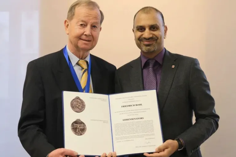 Ehrensenatorenwürde für Friedrich Bohl