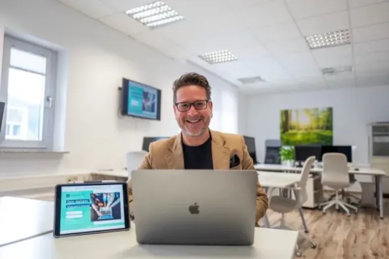 Wie die Agentur Provinzglück eine ausgezeichnete Lernplattform auf den Weg brachte