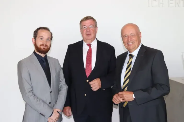 Wirtschaftsdezernat und IHK treffen sich zum Sommergespräch