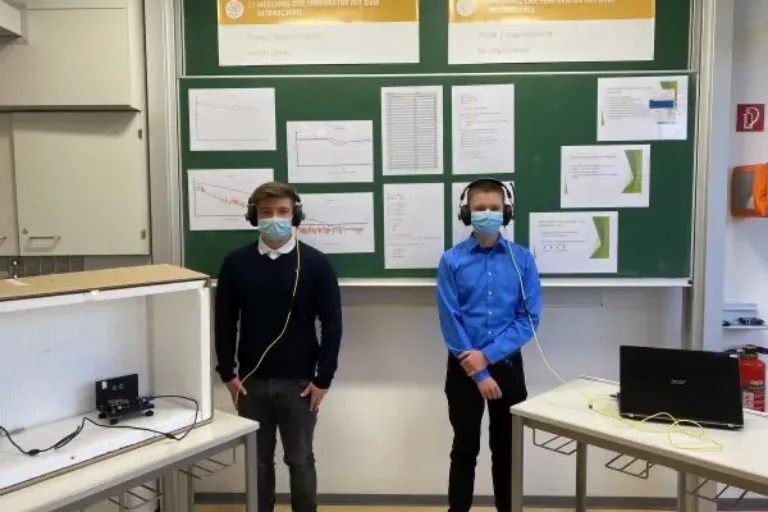 Zehn überzeugende Teams kommen eine Runde weiter