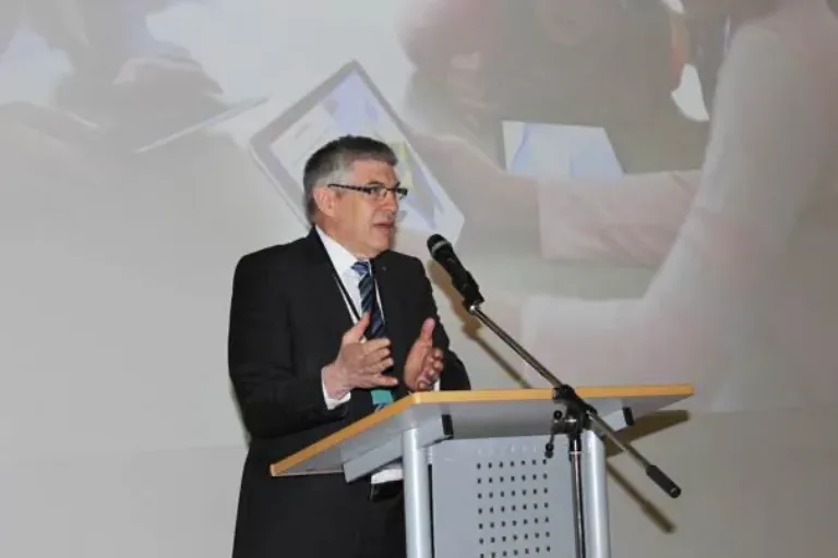 Vogelsberg beim Thema „Digitale Ausstattung auf einem sehr, sehr guten Weg“