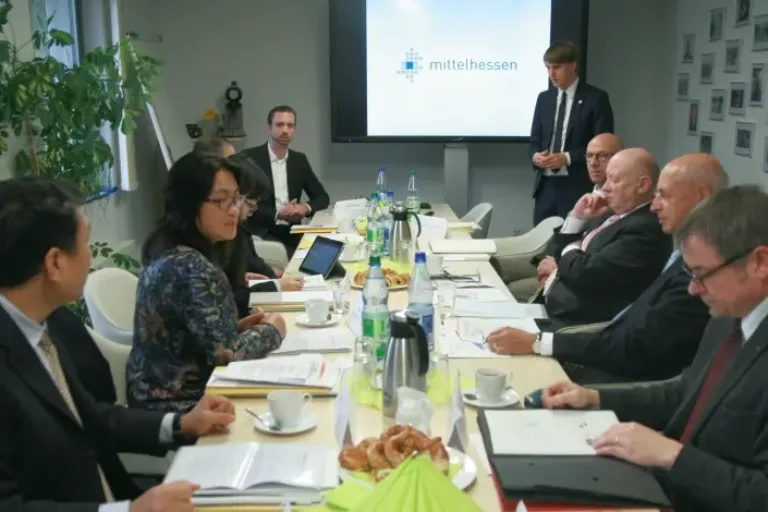 Stadtregierung Xuchang zu Gast in Mittelhessen