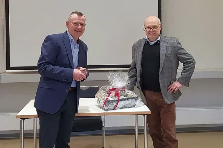 Netzwerk Kommune verabschiedet Walter Gerharz