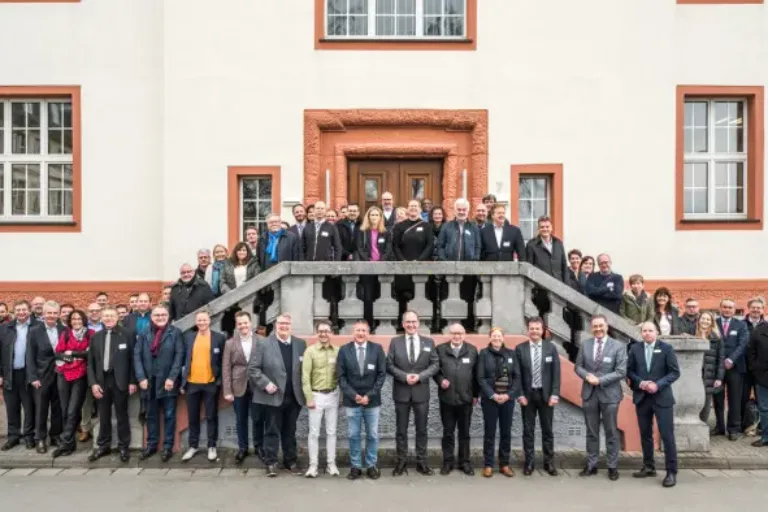 Transformationsnetzwerk TeamMIT für Automotivebranche in Mittelhessen gestartet