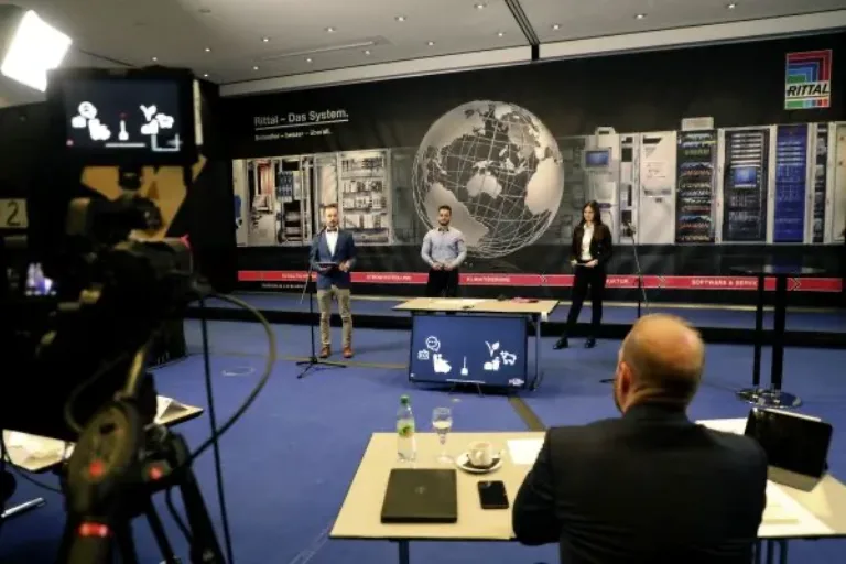 Friedhelm Loh Group: Die Zukunft im Blick: Auszubildende für Projektarbeit prämiert