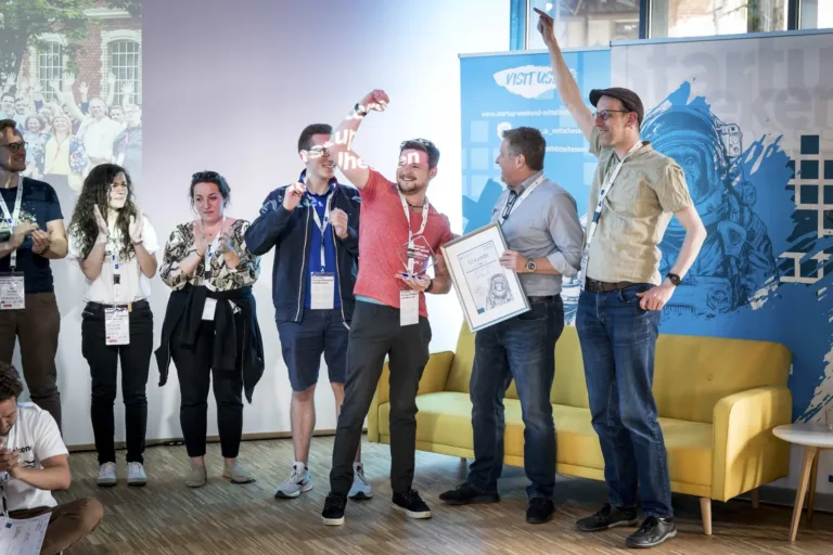 KI-Anwendung siegt beim Startup Weekend Mittelhessen
