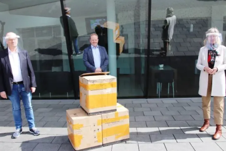 Wetzlarer Unternehmen spendet Schutzmasken