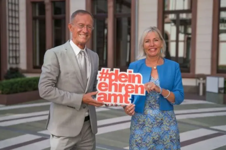 Hessische Landesregierung startet gemeinsam mit den Genossenschaftsbanken Mitmachaktion für gemeinnützige Projekte in Hessen – Beteiligungsplattform für Ehrenamtliche