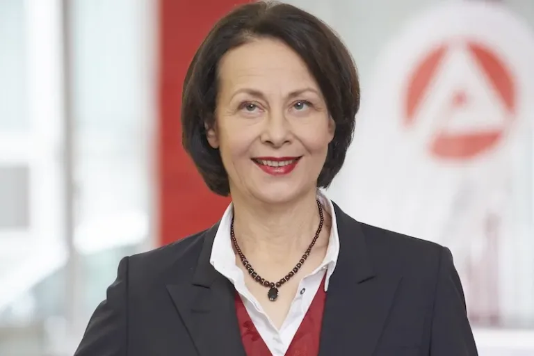 Mittelhessen: Arbeitsmarkt verabschiedet sich in die Ferien