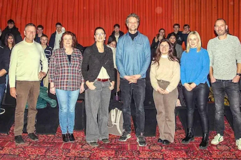 Weidigschule mietet sich einen Prof