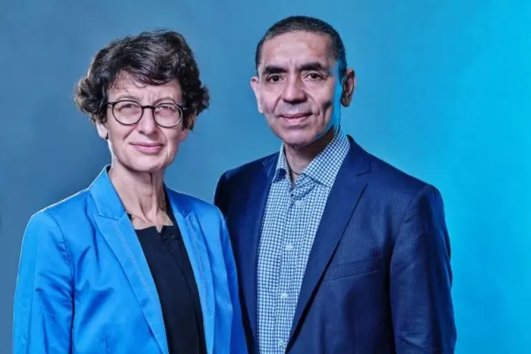 Ehrendoktorwürde für Özlem Türeci und Uğur Şahin