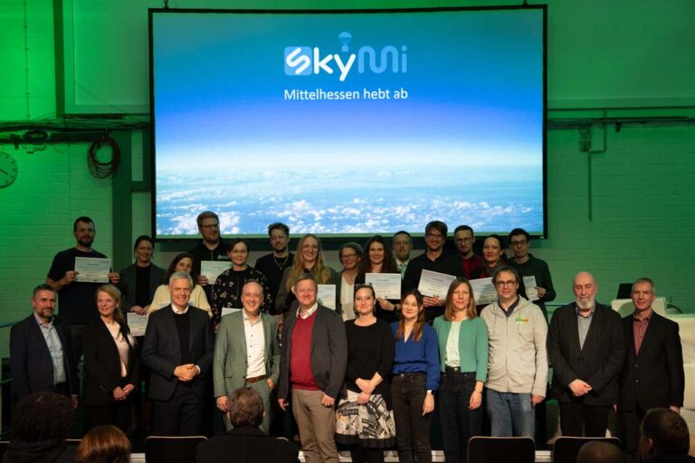 SkyMi: Mittelhessische Schulen starten ihre Forschung am Rande des Weltraums