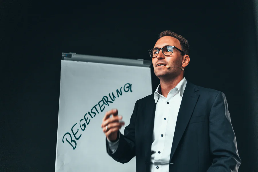 Portrait von Dominik Krause